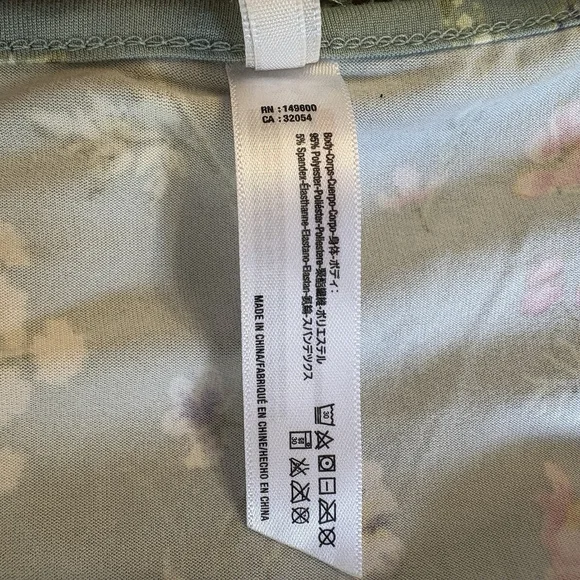 NWT Flora Nikrooz Anthropologie Women's Robe & Cami Sage Green Floral Sz. L - Picture 13 of 16